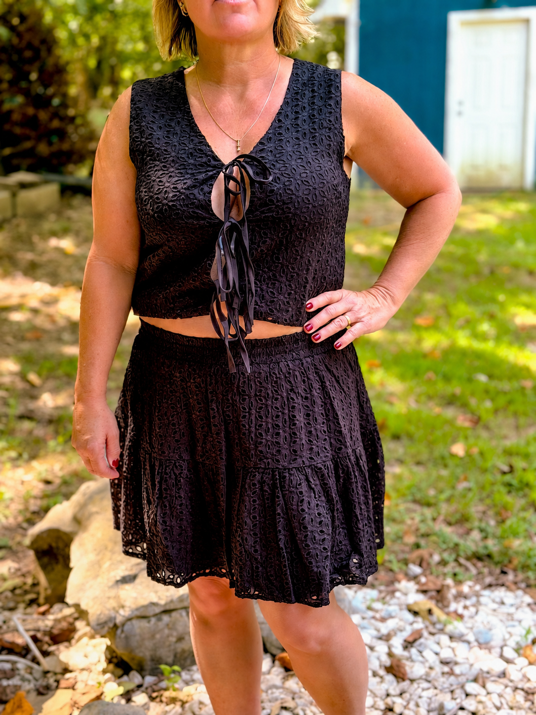 FLORAL EYELET LACE TIE VEST TOP